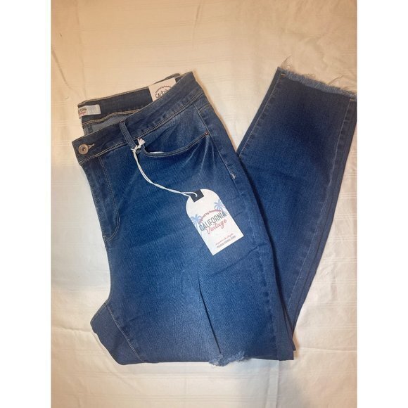 Stuck In A Daydream Ripped Skinny Jeans Medium Wash Size 18 RefFNB - Picture 7 of 8